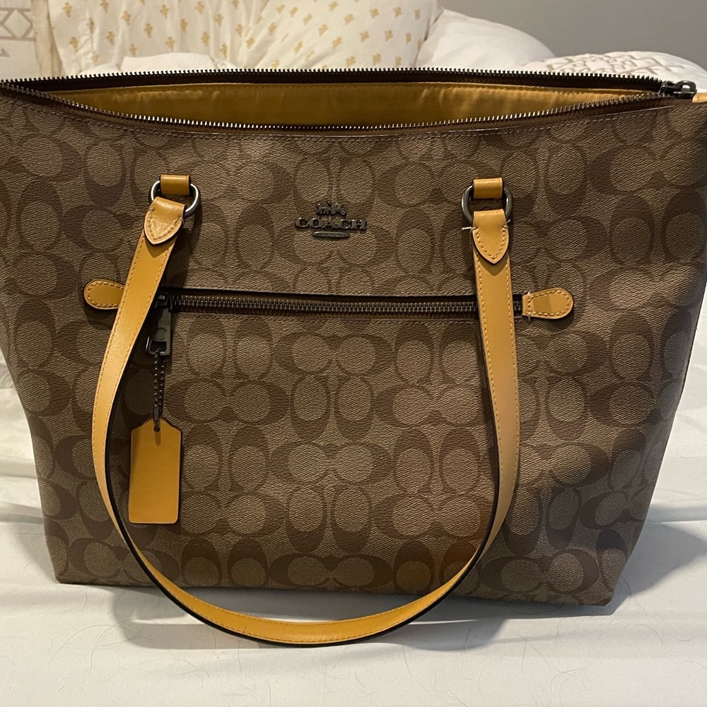 Coach Gallery Tote